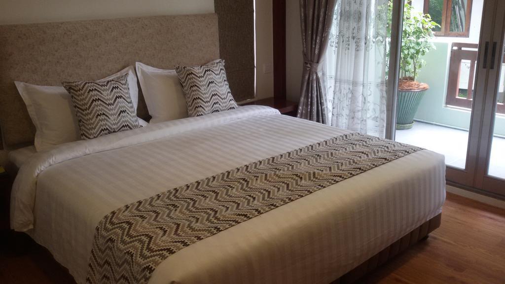 Palm Spring Resort Yangon Bagian luar foto