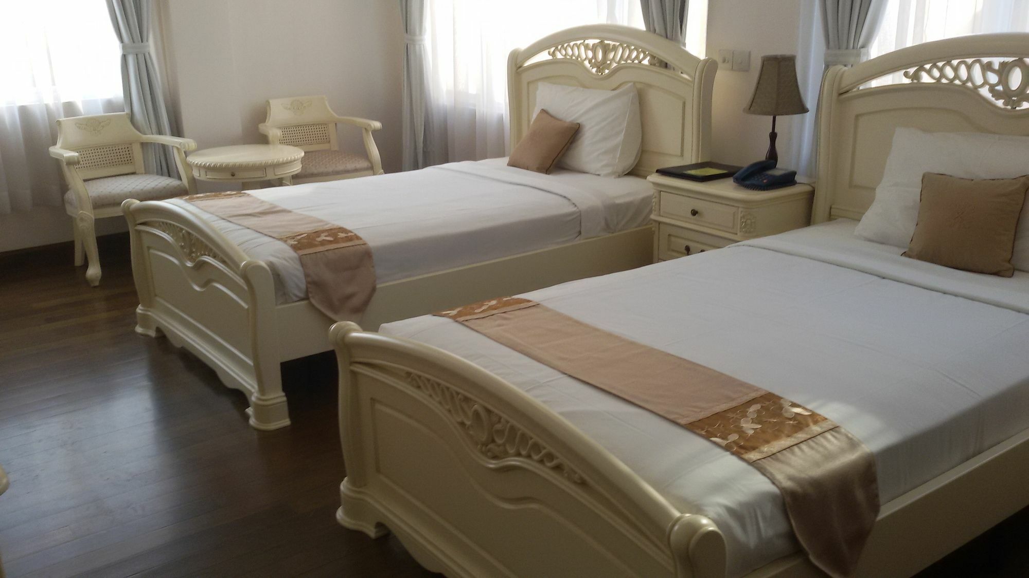 Palm Spring Resort Yangon Bagian luar foto