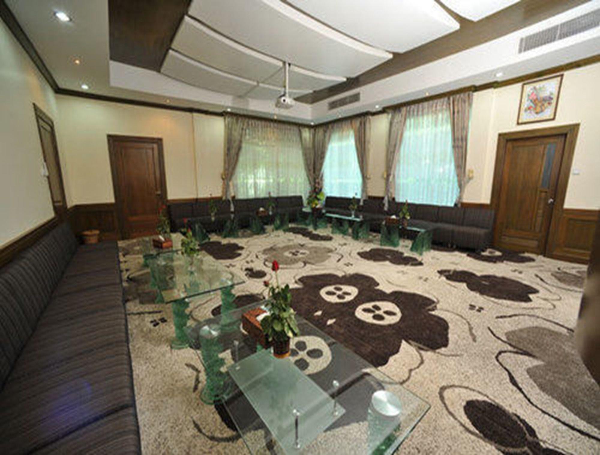 Palm Spring Resort Yangon Bagian luar foto