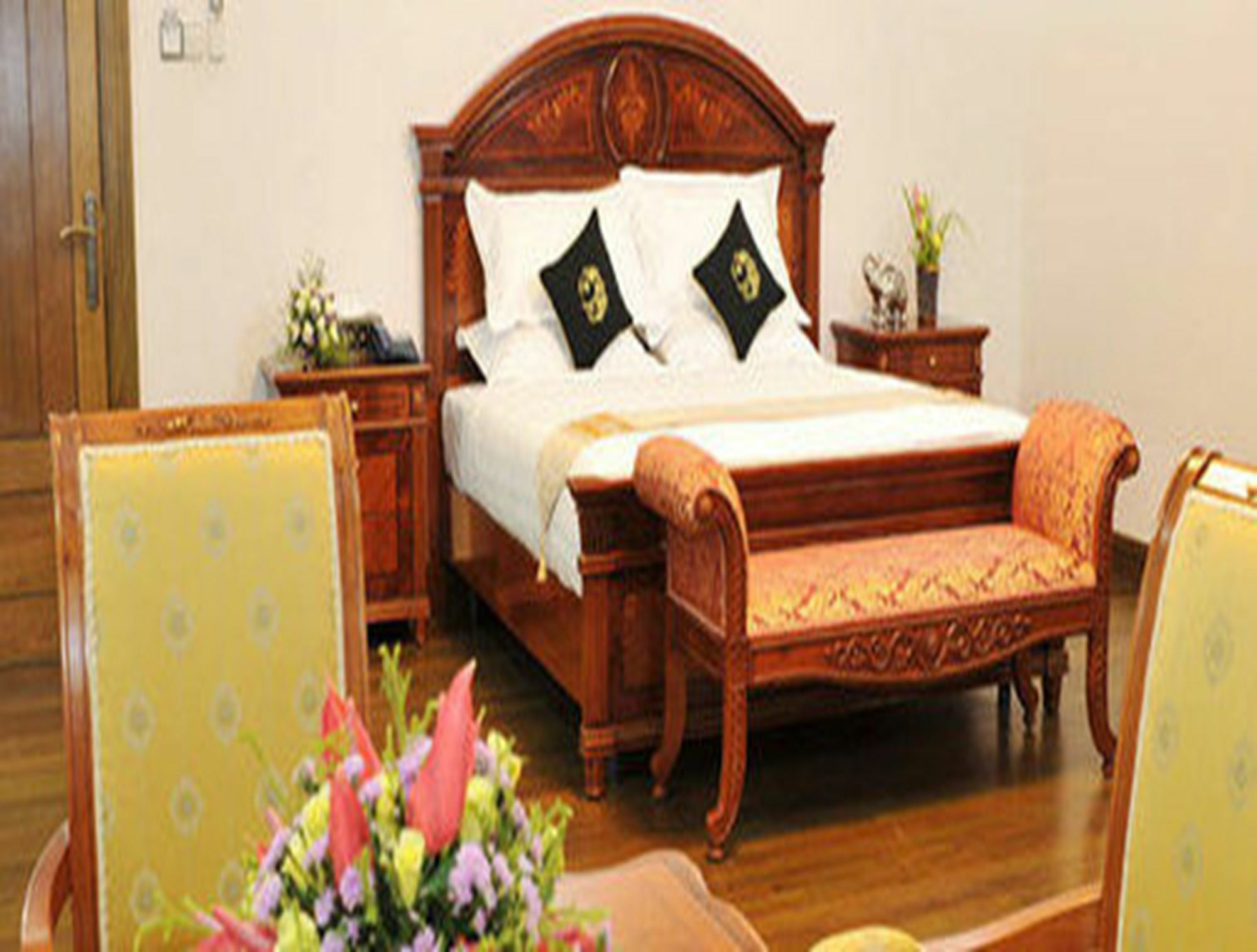 Palm Spring Resort Yangon Bagian luar foto