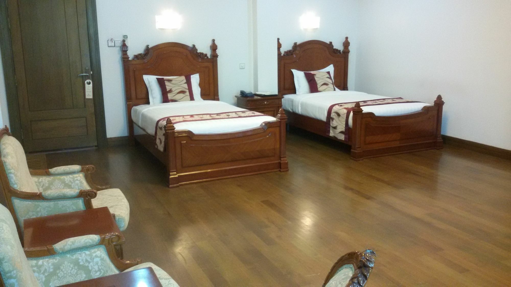 Palm Spring Resort Yangon Bagian luar foto